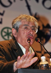 Genova - Umberto Bossi, leader della Lega Nord