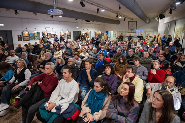 Genova, sala CAP - Alessandro di Battista presenta associazione 