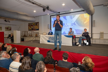 Genova, sala CAP - Alessandro di Battista presenta associazione 