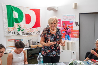 Genova, via delle vigne - circolo PD - visita di Livia Turco