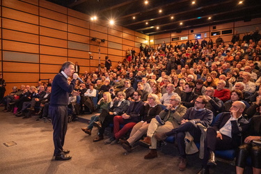 Genova, acquario - Matteo Renzi presenta il suo libro Palla al C