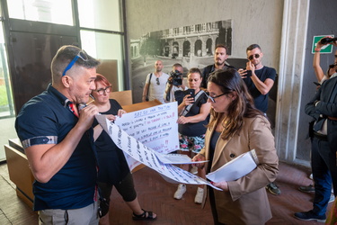 Genova, biblioteca Berio - visita ministro disabilita Alessandra