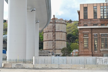 Genova, via 30 Giugno - area sotto il ponte destinata a diventar