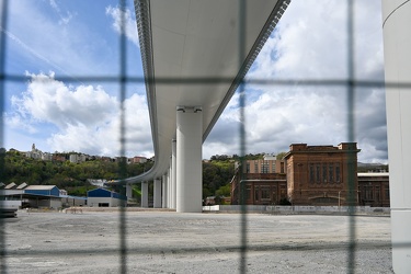 Genova, via 30 Giugno - area sotto il ponte destinata a diventar