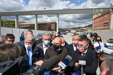 Genova, via 30 Giugno - area sotto il ponte destinata a diventar