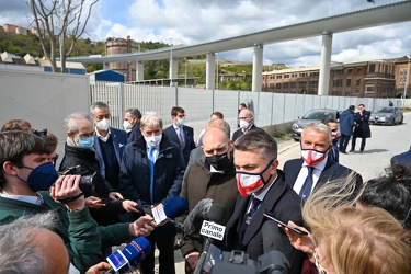 Genova, via 30 Giugno - area sotto il ponte destinata a diventar