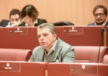 consiglio regionale 102015-2353