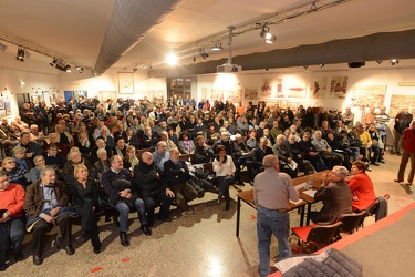 Genova - sala CAP - Massimo D'Alema per il no al referendum cost