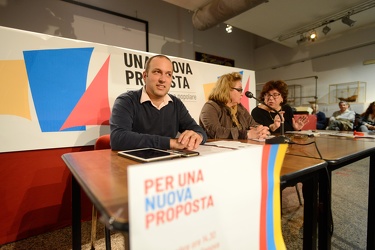 Genova, sala chiamata del porto - assemblea sinistra una nuova p