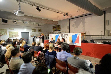 Genova, sala chiamata del porto - assemblea sinistra una nuova p