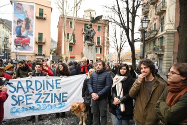 Genova, Certosa, piazza Petrella - incontro movimento sardine