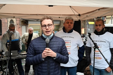 Genova, Certosa, piazza Petrella - incontro movimento sardine