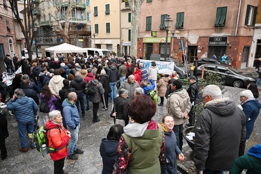 Genova, Certosa, piazza Petrella - incontro movimento sardine