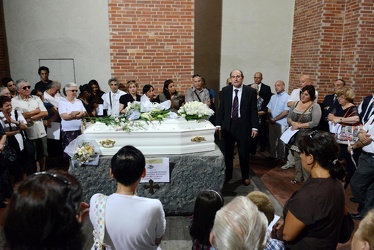 Savona, cimitero di Zinola - i funerali della piccola Rebecca P