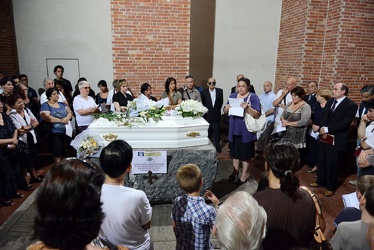 Savona, cimitero di Zinola - i funerali della piccola Rebecca P