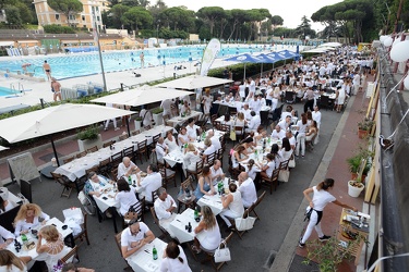 Genova, piscine Albaro - serata cena in bianco