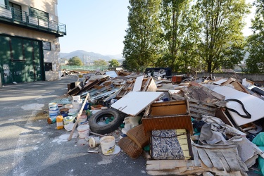 Genova, Bolzaneto - il complesso di capannoni e condomini CIARI 