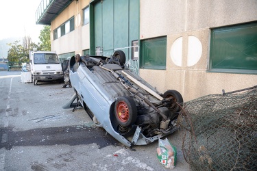 Genova, Bolzaneto - il complesso di capannoni e condomini CIARI 