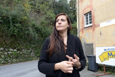 Genova, Ceranesi - vecchio mulino in mezzo alla strada in attesa
