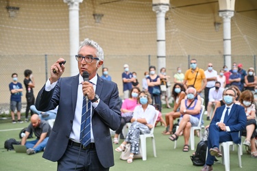 Genova, Certosa, Chiostro - assemblea pubblica su lavori terzo v