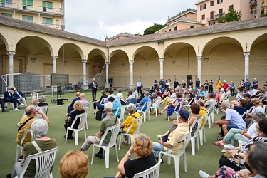 Genova, Certosa, Chiostro - assemblea pubblica su lavori terzo v