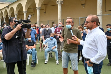 Genova, Certosa, Chiostro - assemblea pubblica su lavori terzo v