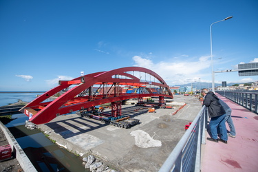 Genova, Cornigliano - procedono lavori cantiere strada papa pont
