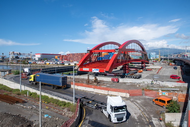 Genova, Cornigliano - procedono lavori cantiere strada papa pont