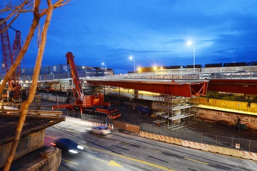 Genova - tra Cornigliano e Sestri - cantiere rampa per collegare