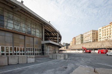 Genova, fiera - avanzamento lavori demolizione per waterfront di