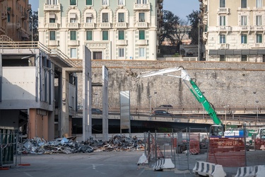 Genova, fiera - avanzamento lavori demolizione per waterfront di