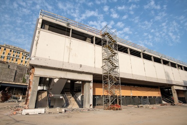 Genova, fiera - avanzamento lavori demolizione per waterfront di