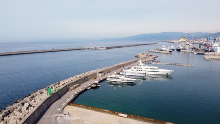 Genova, foto con drone - avanzamento sviluppo marina davanti all