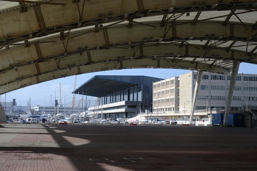 Genova - quartiere fieristico Fiera - stato di abbandono e lavor