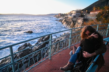 Genova Nervi - mareggiata sulla passeggiata anita garibaldi