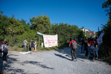 Genova, i residenti di Pra‚Äô in strada contro l‚Äôarrivo di Luc