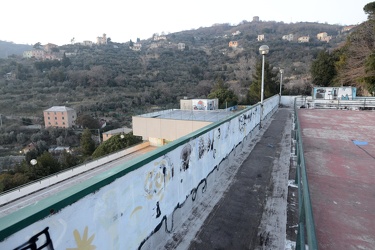 Genova, quartiere quezzi alta - giardini pista rossa