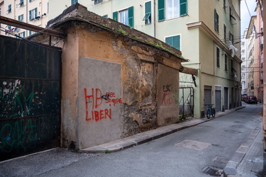 Genova, Sampierdarena - via Felicita Novi - immobili fatiscenti 