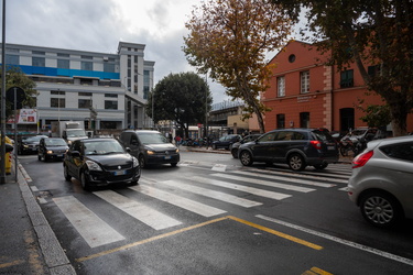 Genova, Sestri Ponente - attraversamenti pedonali pericolosi