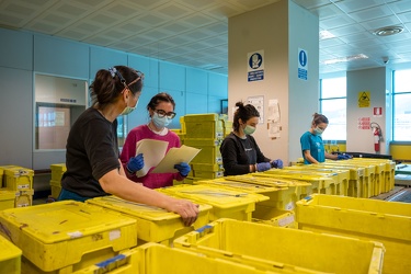 Genova, Sestri Ponente - centro smistamento postale presso Marin