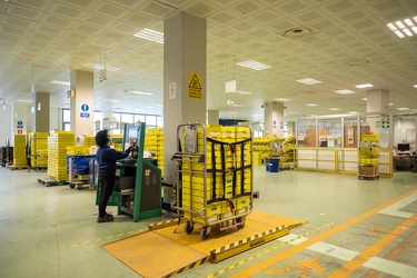 Genova, Sestri Ponente - centro smistamento postale presso Marin