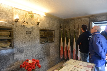 Genova Voltri, alture sopra Mele - il santuario dei martiri part