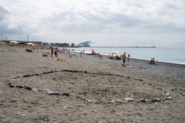 Genova, Voltri - aperta spiaggia libera