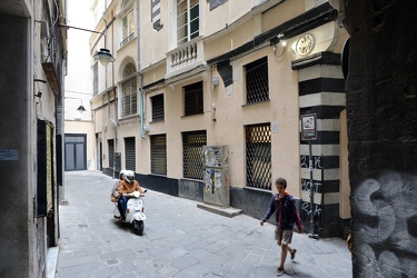 Genova, centro storico - zona via conservatori mare - vasta oper