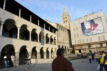Genova - piazza della Commenda