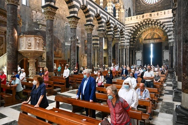 Genova, cattedrale San Lorenzo - messa con vescovo Marco Tasca