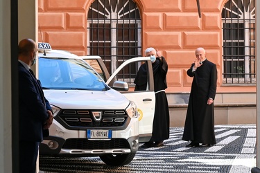 Genova, arcivescovado piazza Matteotti - nuovo arcivescovo Padre