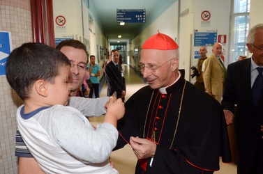 Genova - Ospedale Gaslini - visita cardinale Bagnasco