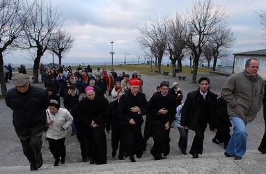 Cardinale Bagnasco Madonna Guardia