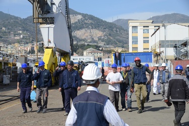 Genova Sestri Ponente - stabilimento Fincantieri - la messa del 